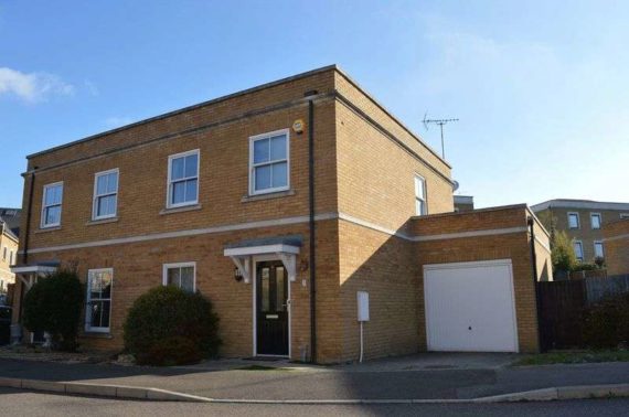 3 Bedroom Semi-Detac...